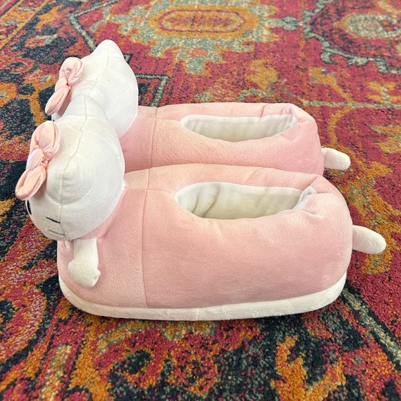 🔥Sanrio Hello Kitty | Women’s Pink and White Cozy Full Foot Slippers, sz L(9-10) - Picture 10 of 14